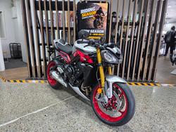 2026 Triumph 2026 Triumph 765CC Street Triple RX MATT SILVER ICE