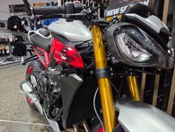 2026 Triumph 2026 Triumph 765CC Street Triple RX MATT SILVER ICE