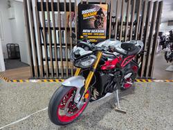 2026 Triumph 2026 Triumph 765CC Street Triple RX MATT SILVER ICE
