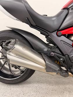 2012 DUCATI DIAVEL CARBON Red