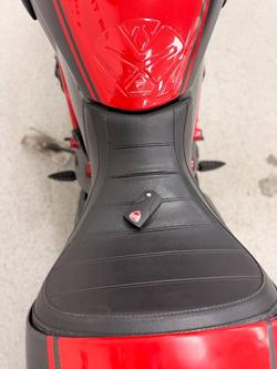 2012 DUCATI DIAVEL CARBON Red
