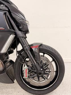 2012 DUCATI DIAVEL CARBON Red