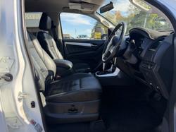 2018 Isuzu MU-X LS-T