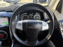 2018 Isuzu MU-X LS-T