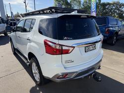 2018 Isuzu MU-X LS-T