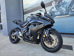 2025 Honda CBR650R E-Clutch CBR 650 Black
