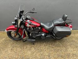 2018 HARLEY-DAVIDSON FLHCS HERITAGE CLC S 114 SOLID RED