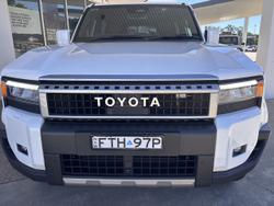 2025 Toyota Landcruiser Prado