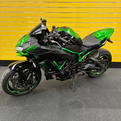 2020 Kawasaki NINJA H2 SX SE Black