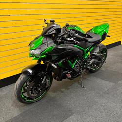 2020 Kawasaki NINJA H2 SX SE Black