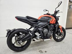 2023 Triumph TRIDENT 660 Orange