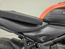 2023 Triumph TRIDENT 660 Orange