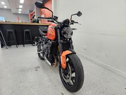 2023 Triumph TRIDENT 660 Orange