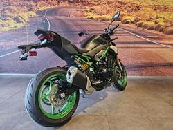 2026 Kawasaki Z900 SE Z Grey