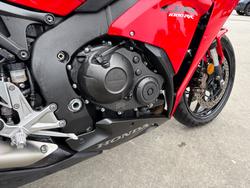 2015 Honda CBR1000RR (FIREBLADE)