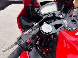 2015 Honda CBR1000RR (FIREBLADE)