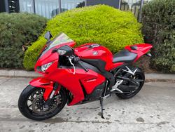 2015 Honda CBR1000RR (FIREBLADE)