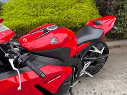 2015 Honda CBR1000RR (FIREBLADE)