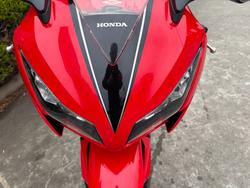 2015 Honda CBR1000RR (FIREBLADE)