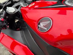 2015 Honda CBR1000RR (FIREBLADE)