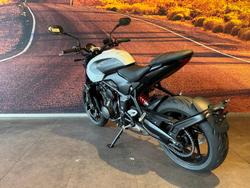 2026 Triumph Trident 660 Trident White