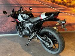 2026 Triumph Thruxton 400 Thruxton Black