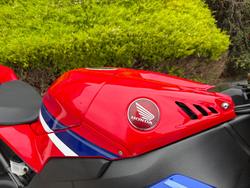 2025 Honda CBR1000RR-R SP (FIREBLADE) ABS Red