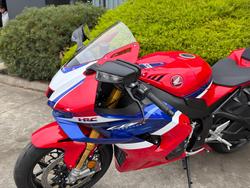 2025 Honda CBR1000RR-R SP (FIREBLADE) ABS Red