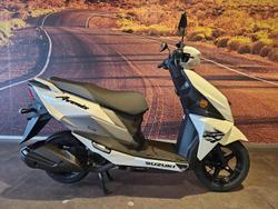 Suzuki Avenis 125
