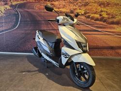 2024 Suzuki Avenis 125 Avenis White