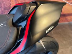 2022 Ducati Streetfighter V4 SP Streetfighter Black