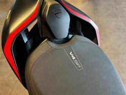 2022 Ducati Streetfighter V4 SP Streetfighter Black