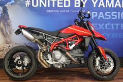 Ducati Hypermotard 950 (red)