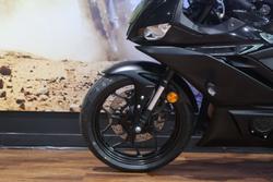 2024 Yamaha YZF-R3 White