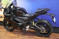 2024 Yamaha YZF-R3 White