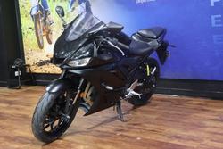 2024 Yamaha YZF-R3 White