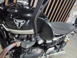 2026 Triumph BONNEVILLE SPEED TWIN 1200 RS Black