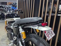 2026 Triumph BONNEVILLE SPEED TWIN 1200 RS Black
