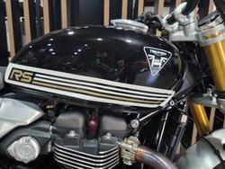 2026 Triumph BONNEVILLE SPEED TWIN 1200 RS Black