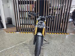 2026 Triumph BONNEVILLE SPEED TWIN 1200 RS Black