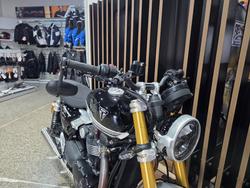 2026 Triumph BONNEVILLE SPEED TWIN 1200 RS Black