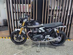 2026 Triumph BONNEVILLE SPEED TWIN 1200 RS Black