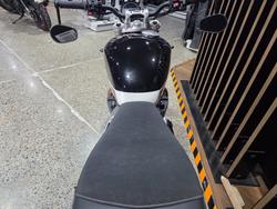 2026 Triumph BONNEVILLE SPEED TWIN 1200 RS Black
