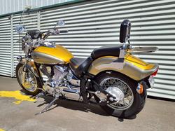 1999 Yamaha V-Star XVS1100 Custom V-Star Gold