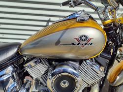 1999 Yamaha V-Star XVS1100 Custom V-Star Gold