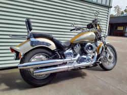 1999 Yamaha V-Star XVS1100 Custom V-Star Gold