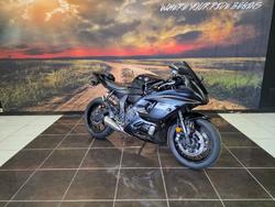 2024 Yamaha YZF-R7LA BLACK