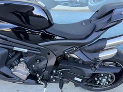 2026 CFMOTO 750SR-S SR Black