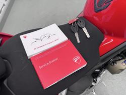 2021 Ducati Streetfighter V4 Streetfighter Red