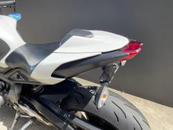 2020 Triumph Street Triple S 660 LAMS Street Triple White